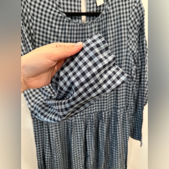 H&M blue and black checkered flowy dress! Never worn - Picture 6 of 10